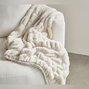 Pottery Barn Faux Fur Ruched Throw in Ivory 50”x60”